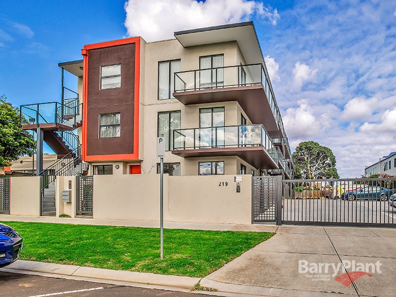 16/217219 Watton Street, Werribee, Vic 3030 Property Details