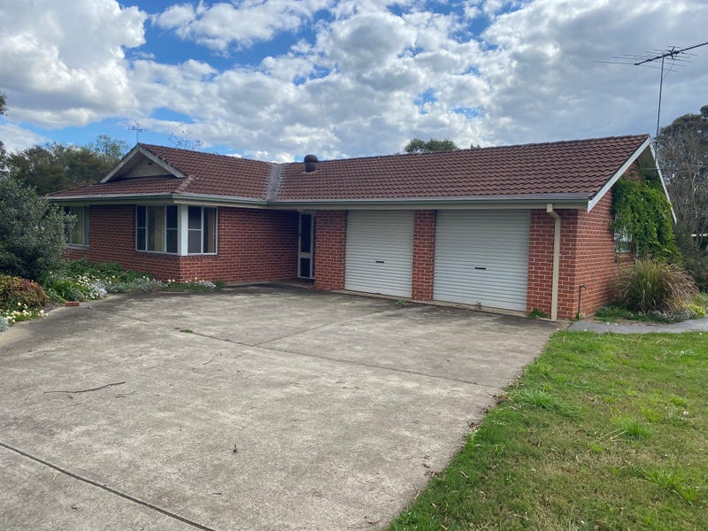 34 Kelvin Park Drive, Bringelly, NSW 2556