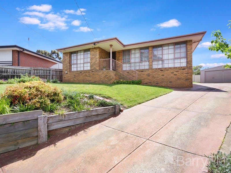 5 Sinclair Court, Attwood, VIC 3049