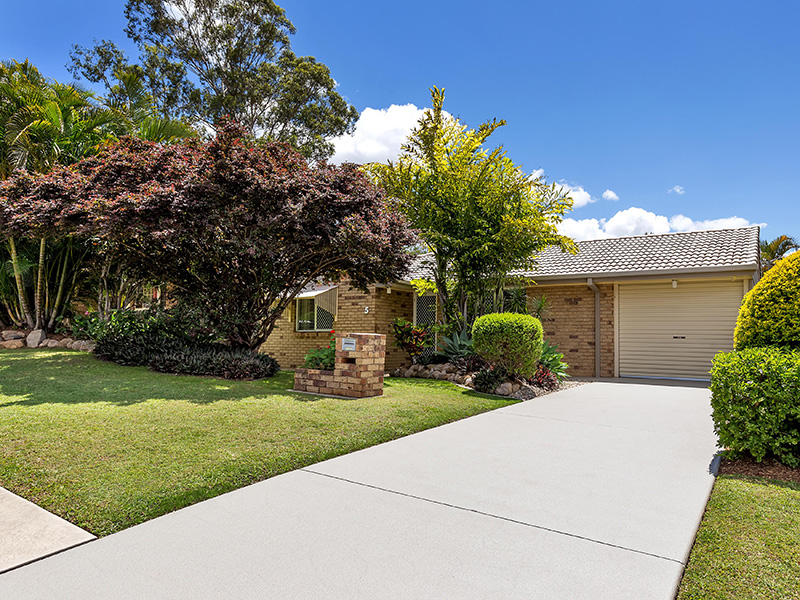 5 Newlands Avenue, Petrie, Qld 4502 Property Details