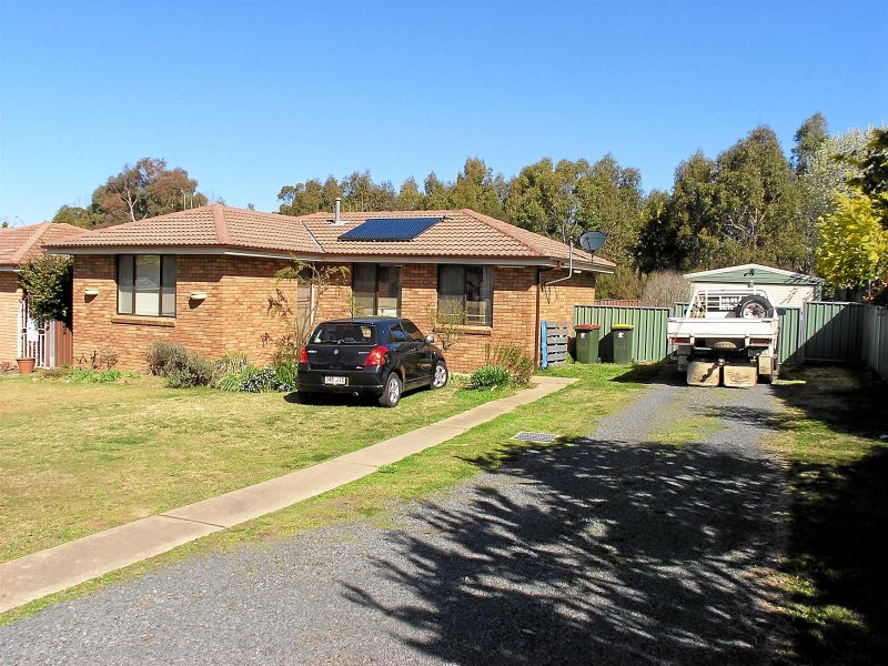 44 Sharp Road, Orange, NSW 2800 Property Details