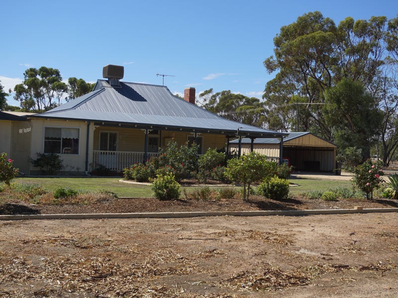 211 Riley Road, Moora, WA 6510 Property Details