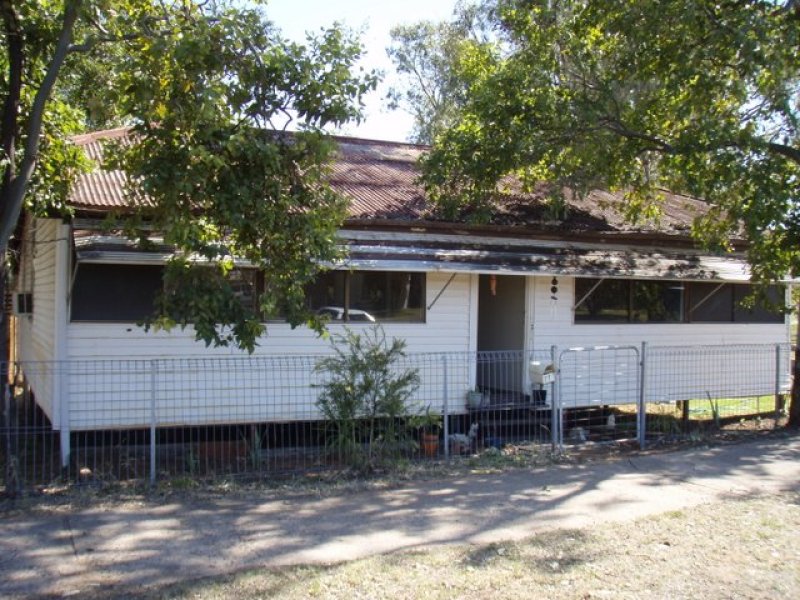77 Parry Street, Charleville, Qld 4470 Property Details