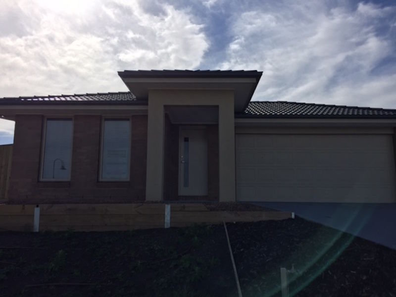Spring Ridge Wallan 38 Springridge Boulevard, Wallan, VIC 3756 - realestate.com.au