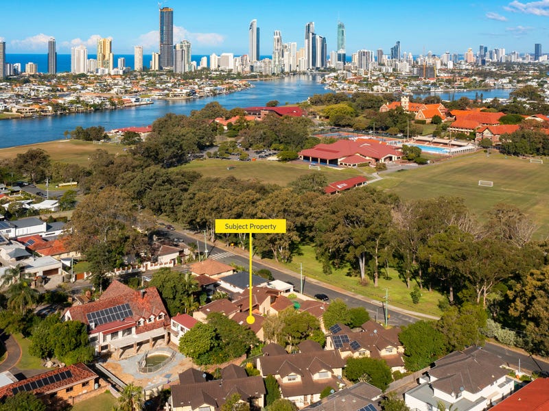 2/39 Winchester Street, Southport, Qld 4215 Property Details