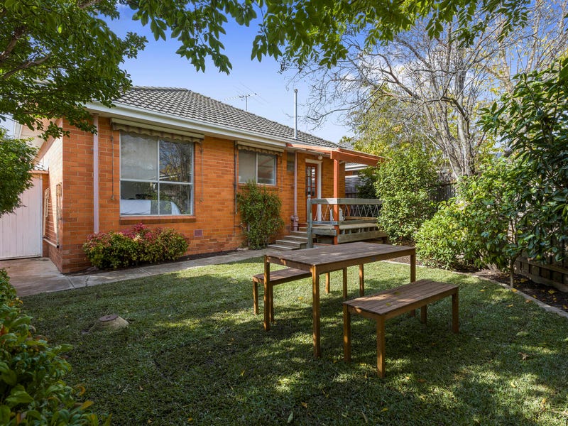 15B Buckingham Avenue, Bentleigh, Vic 3204 Property Details