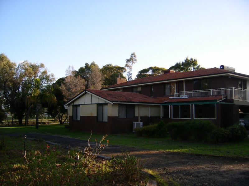 6231 West Swan Road, West Swan, WA 6055