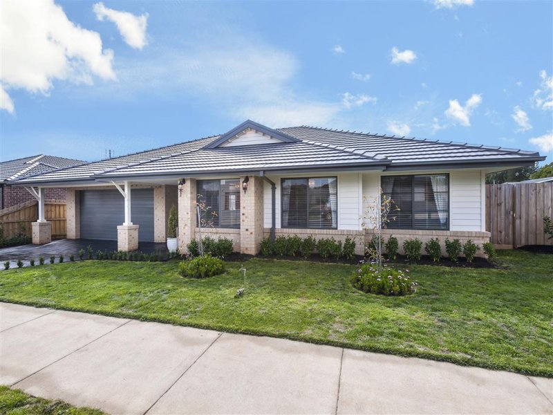 6 Manifold Road, Woodend, Vic 3442 Property Details