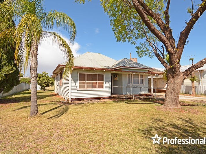 93 Mayall Street, Balranald, NSW 2715 Property Details