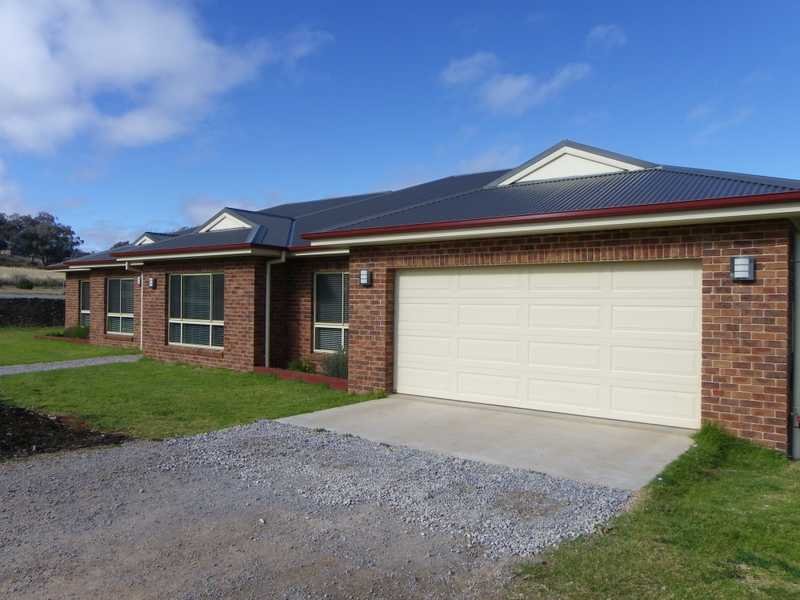 32 Flagstaff Road, North Tamworth, NSW 2340