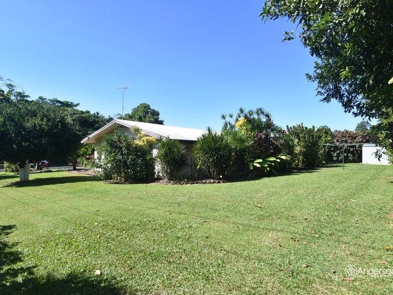 27 Pioneer Street, Bingil Bay, QLD 4852