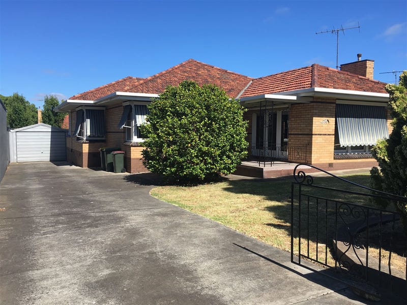 30 Minerva Road, Manifold Heights, VIC 3218