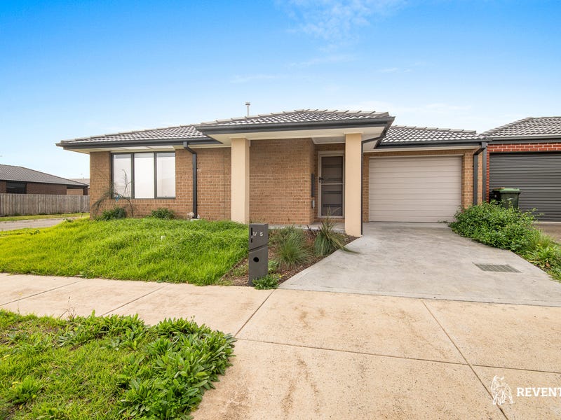 25 Shearwater Drive, Armstrong Creek, VIC 3217