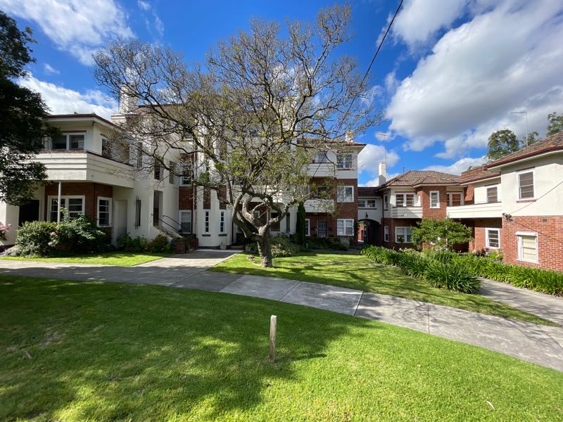 1/576 Riversdale Road, Camberwell, Vic 3124