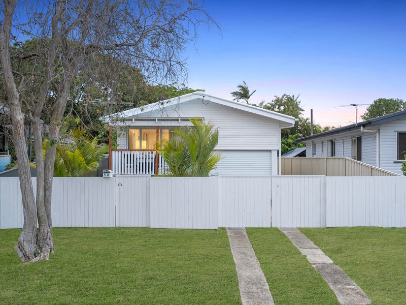 50 Ellen Street, Woody Point, QLD 4019