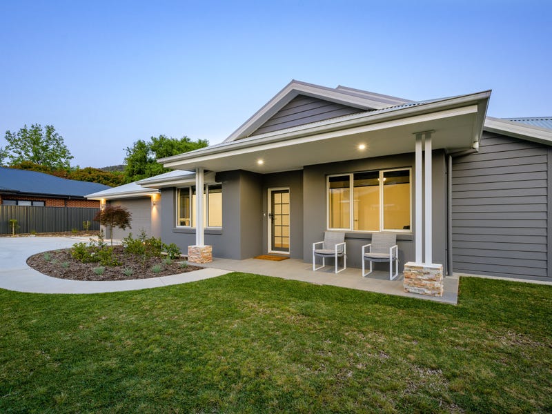 10 Mountain Mist Drive, Bright, Vic 3741 Property Details