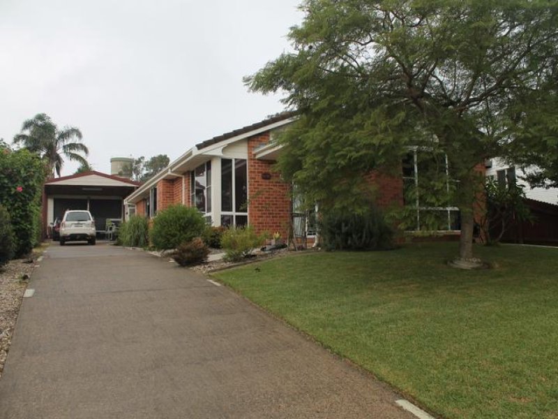 16 Pyree Street, Greenwell Point, NSW 2540