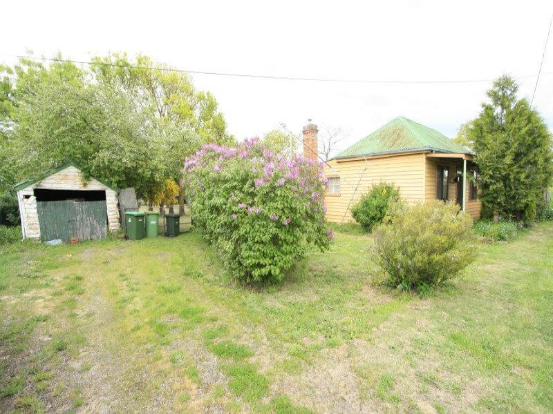 21 Warren Street, VIC 3444