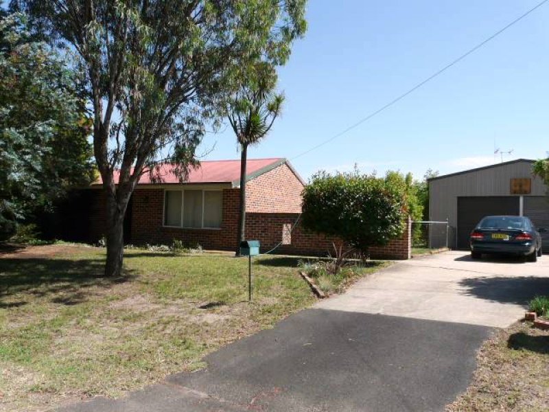19 Oates Place, Eglinton, NSW 2795 Property Details