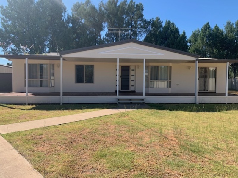 11 Davidson Court, Chinchilla, Qld 4413