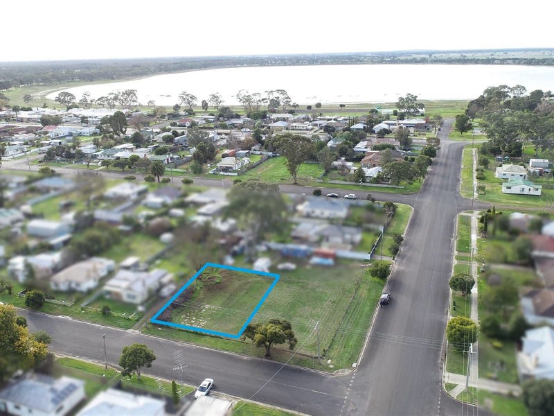 4 Margaret Street, Edenhope, VIC 3318