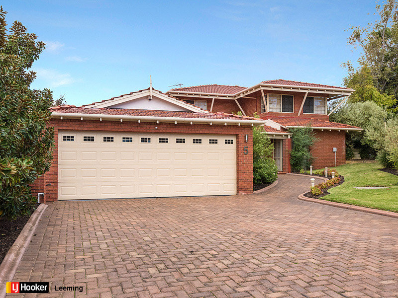 5 Wade Court, Leeming, WA 6149