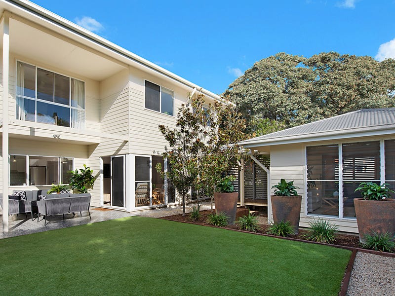 Sold Property Prices & Auction Results in Clayfield, QLD 4011 (+1