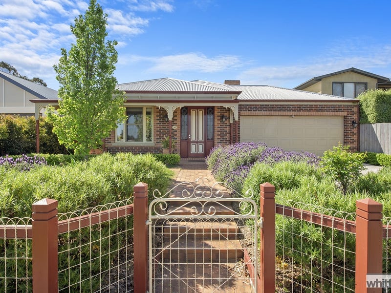 30 Fairmont Road, Newtown, VIC 3220