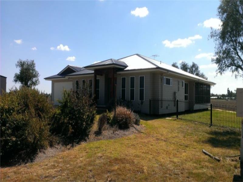 12 Armstrong Street W, Dalby, QLD 4405