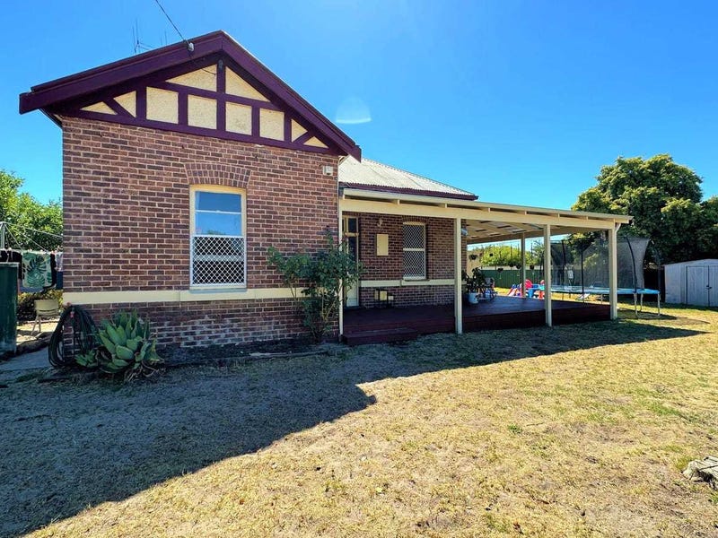 69 Blantyre Street, Katanning, WA 6317 House for Rent