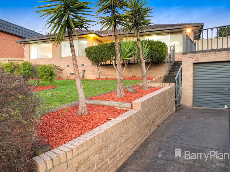 74 Outlook Drive, Glenroy, Vic 3046 Property Details