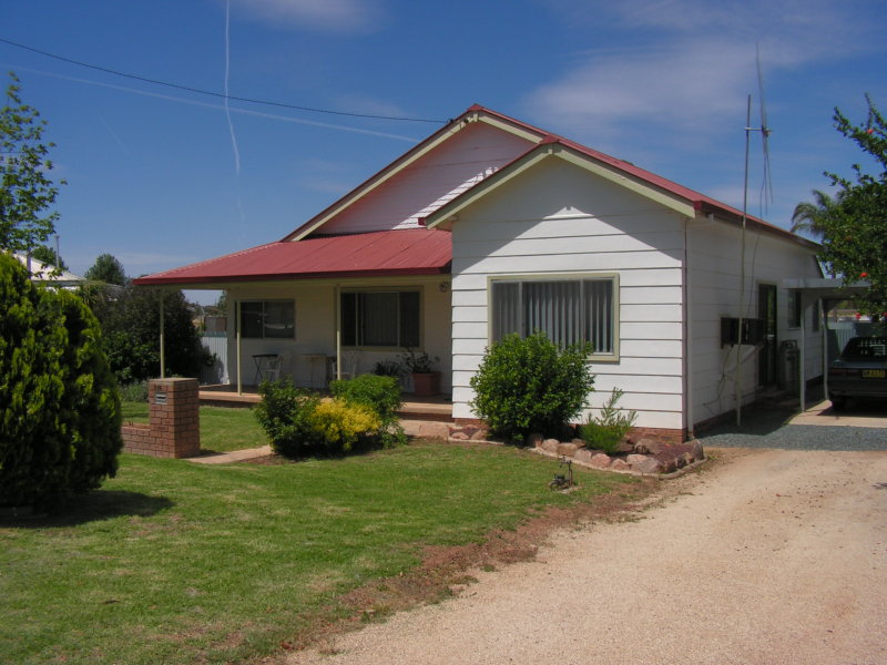 110 Ferry Street, Forbes, NSW 2871