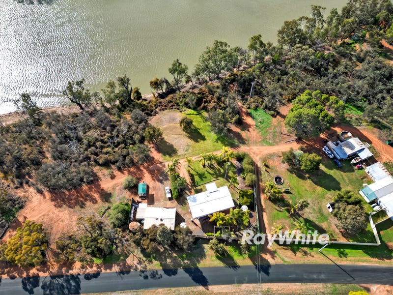 132 Malaya Road, Robinvale, Vic 3549 House for Sale