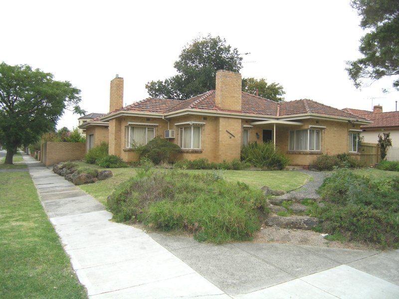 10 Moira Avenue, Carnegie, VIC 3163 10 Moira Avenue, Carnegie, VIC 3163