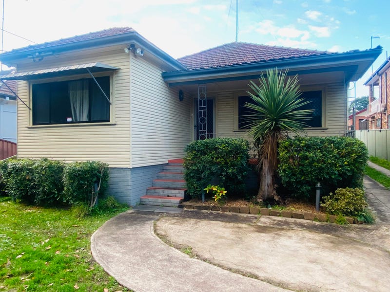 20 Morotai Avenue, Riverwood, NSW 2210