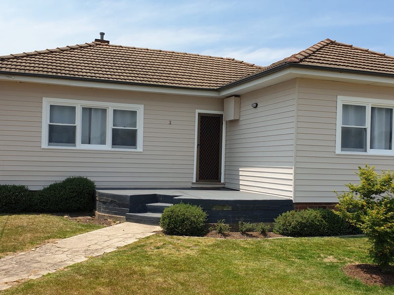 3 Rifle Parade, Lithgow, NSW 2790