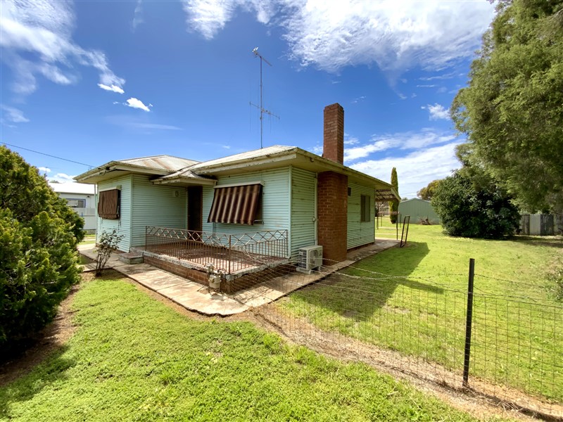 24 Young Street, Forbes, NSW 2871 Property Details