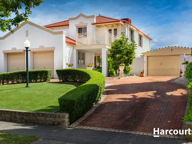 93 Berwick Springs Promenade Narre Warren South Vic 3805 House For Sale Realestate Com Au