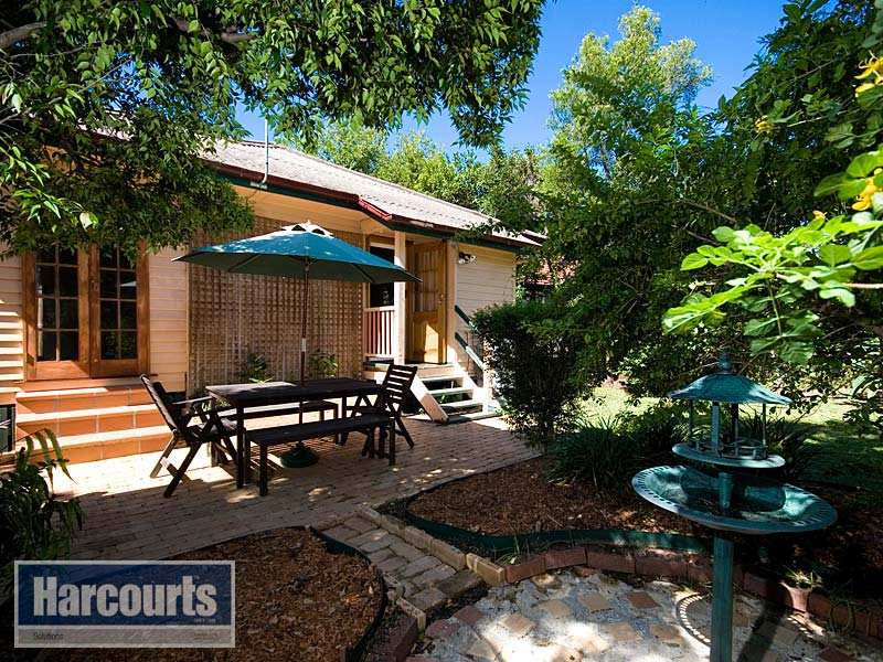 105 Woking Street, Keperra, Qld 4054 Property Details