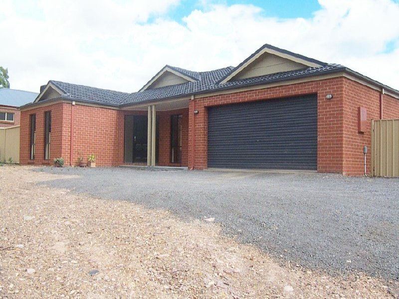 224 Edwards Road, Maiden Gully, VIC 3551