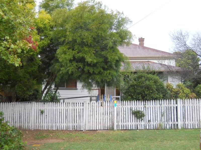 82 Guy Street, Warwick, QLD 4370