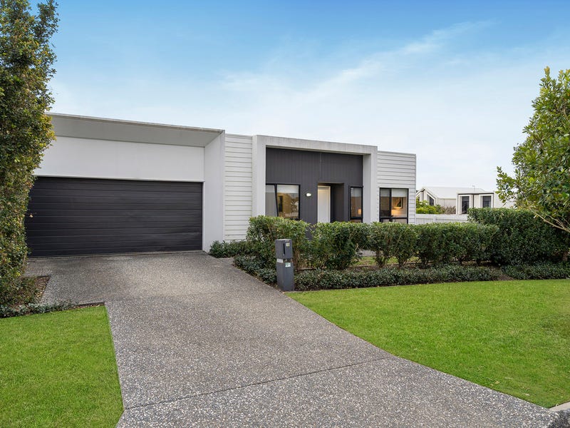 55 The Heights Boulevard, Pimpama, Qld 4209 Property Details