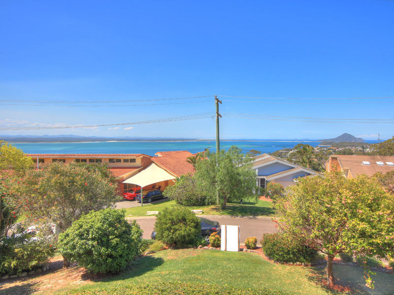 2/22 Canomii Close, Nelson Bay, NSW 2315