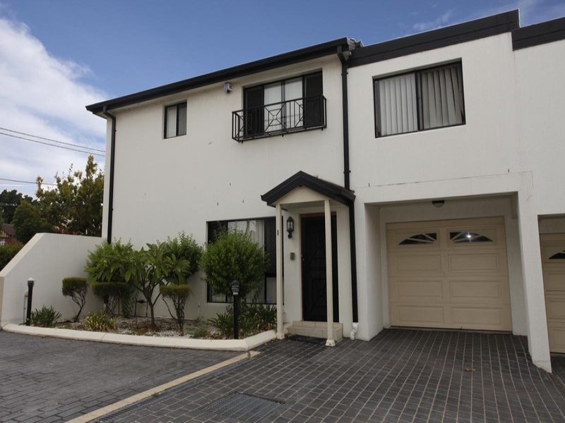 1/17 Eddystone Road, Bexley, NSW 2207 Property Details