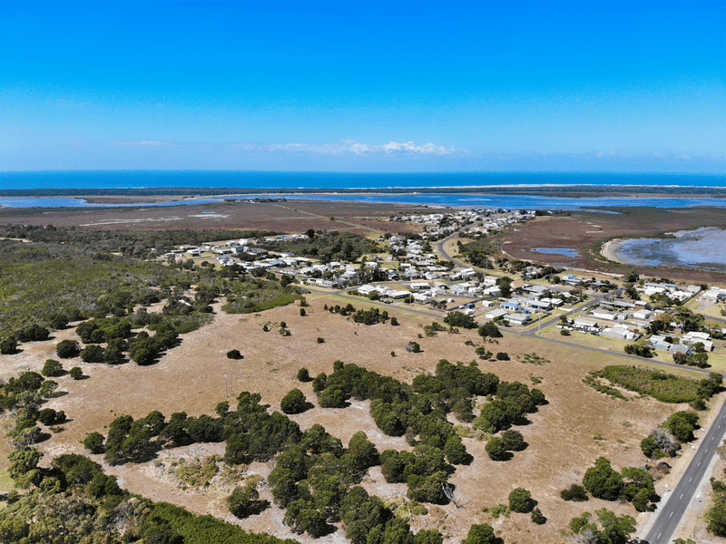 31 Mcloughlins Road, Mcloughlins Beach, VIC 3874