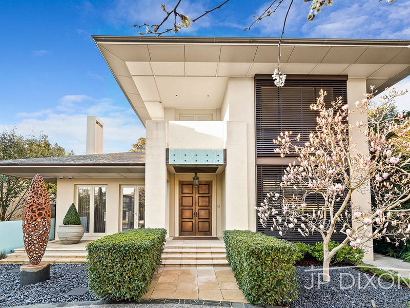 18 Mulgoa Street, Brighton, Vic 3186 Property Details