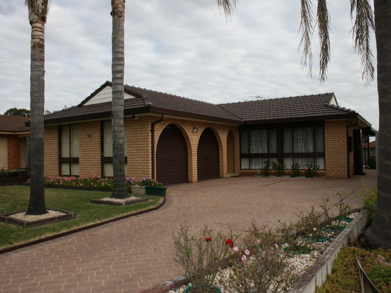 147 Cowper Circle, Quakers Hill, NSW 2763