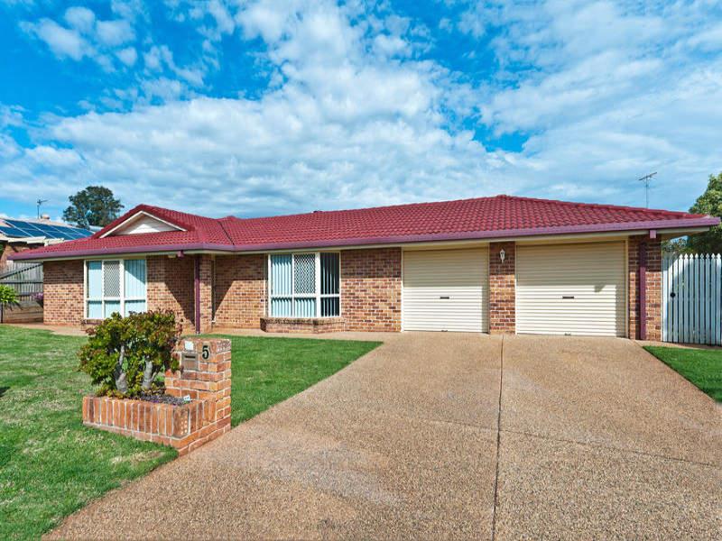 5 Lorraine Cres, Centenary Heights, Qld 4350