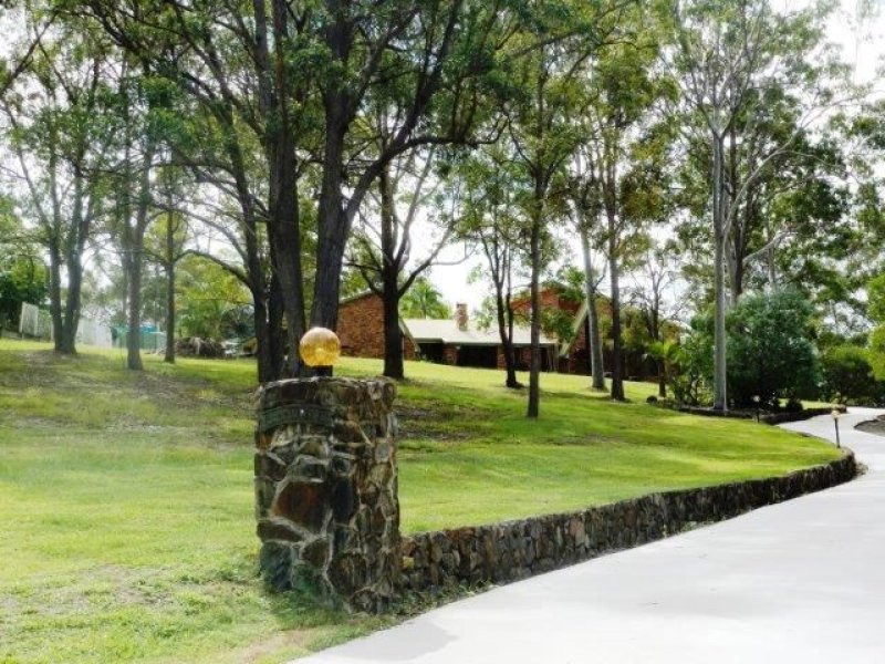 27 Kingsway Drive, Molendinar, Qld 4214 Property Details