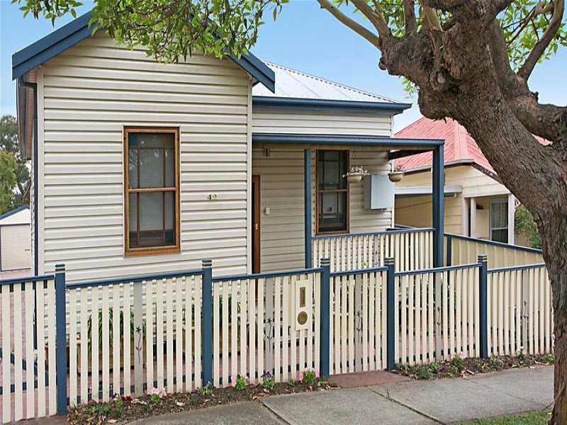42 Martindale Street, Wallsend, NSW 2287 Property Details
